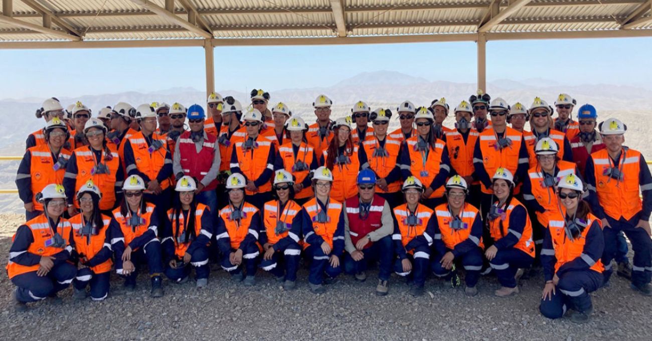 Futuros ingenieros en minas de la Usach visitaron Minera Candelaria