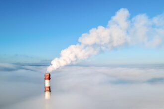 Impuestos verdes: SMA publica listado de establecimientos que superaron límite anual de material particulado y CO2