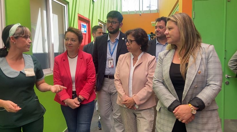 Ministra Williams presenta Ventanilla Minera a pequeñas y pequeños productores de Antofagasta