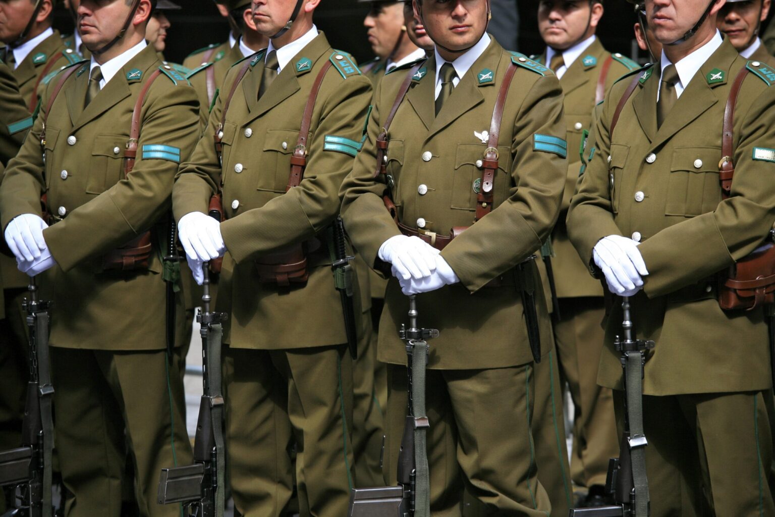 Carabineros de Chile ofrece 19 puestos de trabajo en medio de preocupaciones por el desempleo en el país