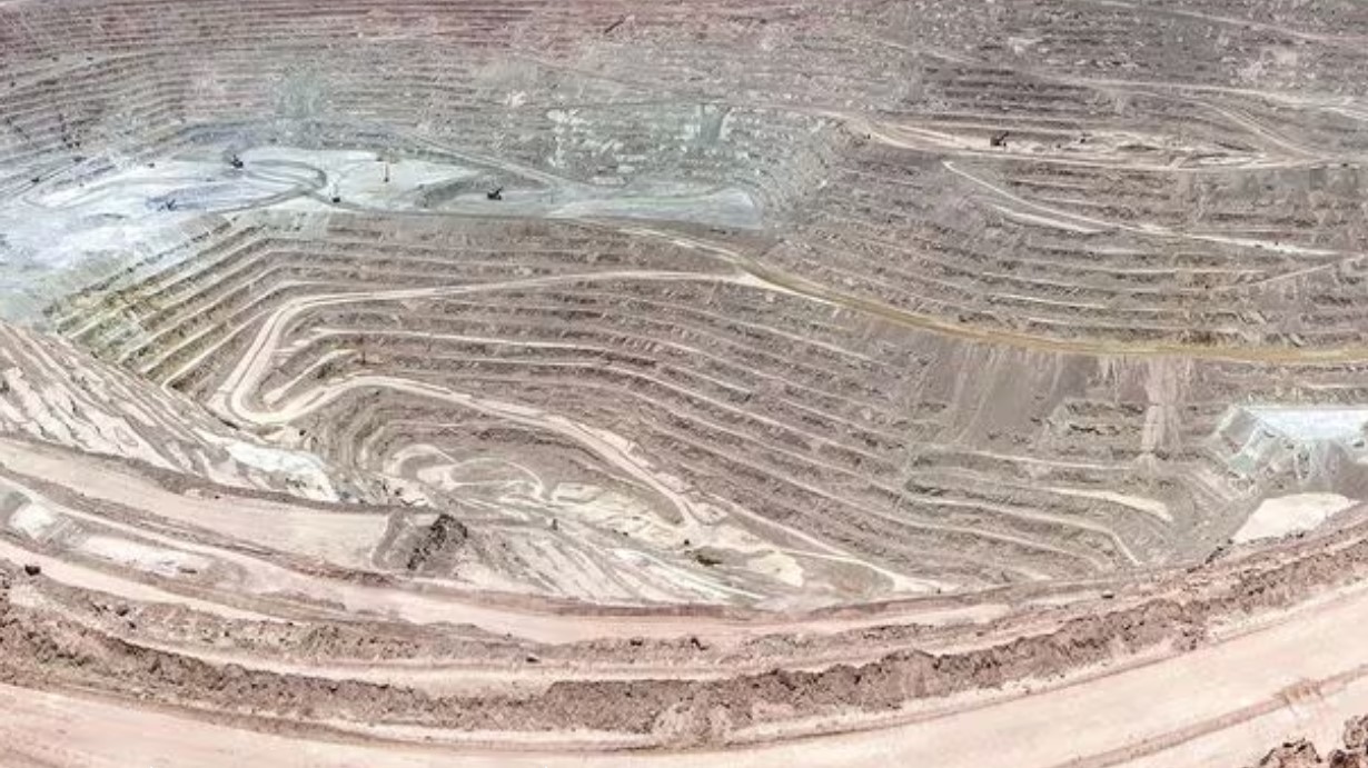 BHP posterga en más de dos años estudios claves para sostener producción de cobre en Escondida a partir de 2027