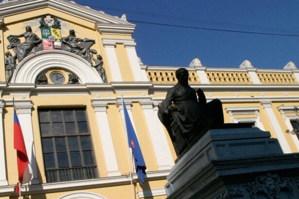 Oportunidades laborales en la Universidad de Chile: Vacantes disponibles para múltiples áreas y regiones del país