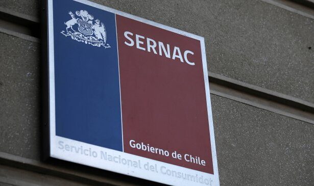 SERNAC busca incorporar personal en la Región Metropolitana con sueldos que superan los $4.000.000