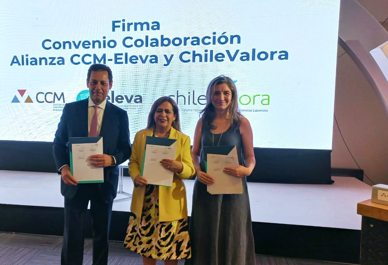 ChileValora y Alianza CCM-Eleva colaborarán para fomentar la certificación de competencias en liceos técnicos