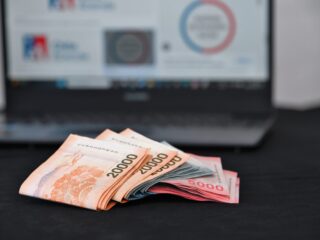 Beneficios exclusivos para mujeres: ¿Qué bonos reciben en abril?