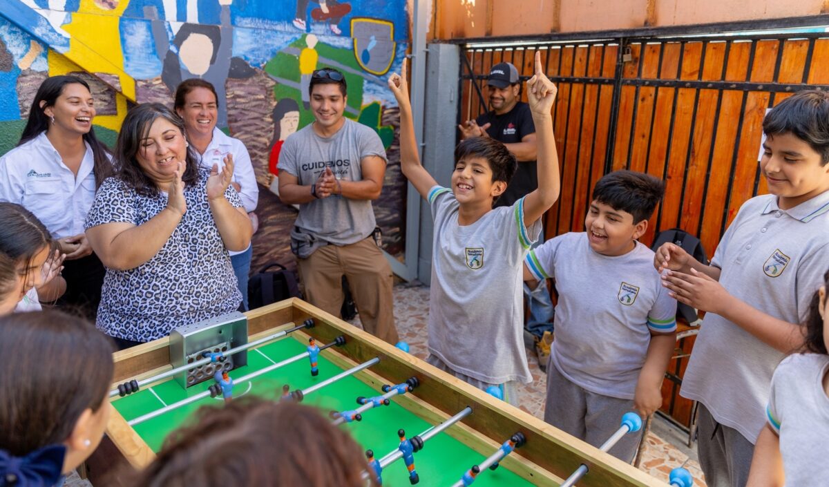 Collahuasi reconoció a 22 establecimientos escolares que participaron en la campaña “Reciclemos el Papel”