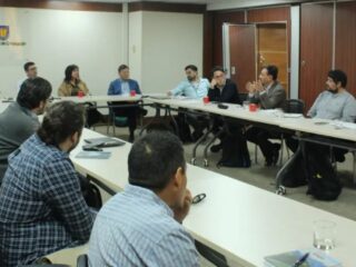 ENAMI presenta detalles técnicos del proyecto en workshop con expertos en fundiciones