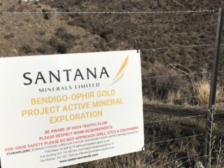 Compañías mineras australianas recaudan millones de dólares para proyectos auríferos