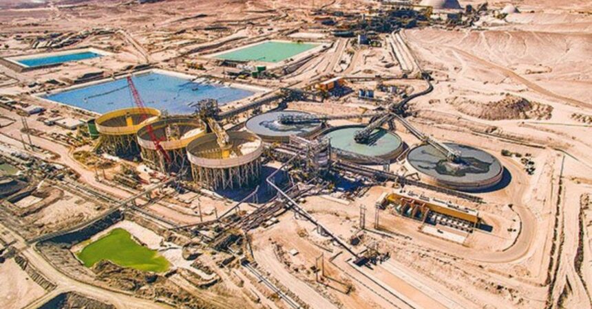 Antofagasta plc apuesta por bonos para expandir minera y crecimiento sostenible
