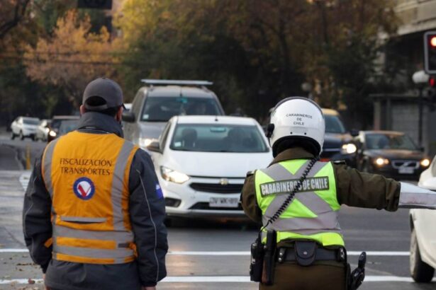 Restricción vehicular 2024 en la Región Metropolitana: horarios y multas.