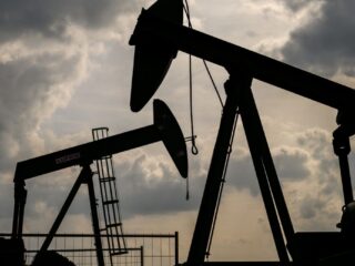 "El brent se mantendrá entre 80 y 95 dólares a pesar de la guerra en Irán"