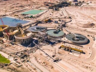 Producción de cobre de Antofagasta Minerals sufre reducción en primer trimestre.