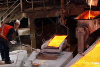 "El cobre alcanza su nivel más alto en 14 meses por recortes en la producción china"