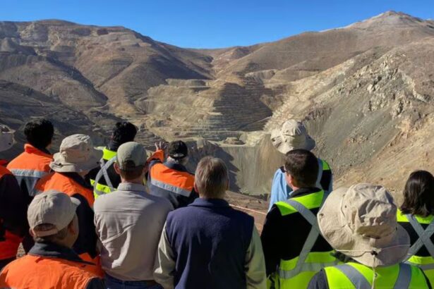 Codelco y Sindicato de Trabajadores Radomiro Tomic firman nuevo contrato colectivo