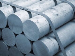Glencore y Trafigura aprovechan sanciones para retirar aluminio de Bolsa de Metales