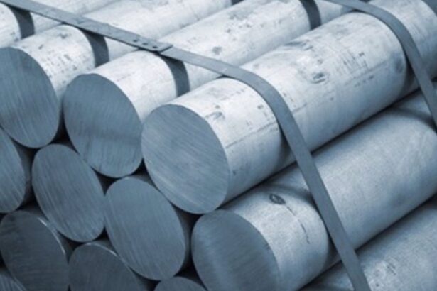 Glencore y Trafigura aprovechan sanciones para retirar aluminio de Bolsa de Metales