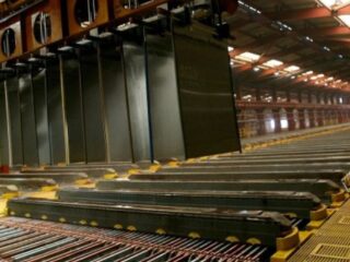 El cobre marca nuevo máximo en dos años sobre los US$ 4,5 mientras persisten los temores por la oferta del metal
