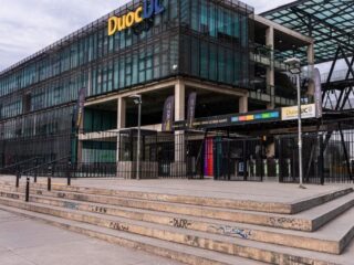 7 puestos de trabajo disponibles en Duoc UC: cómo postular y requisitos