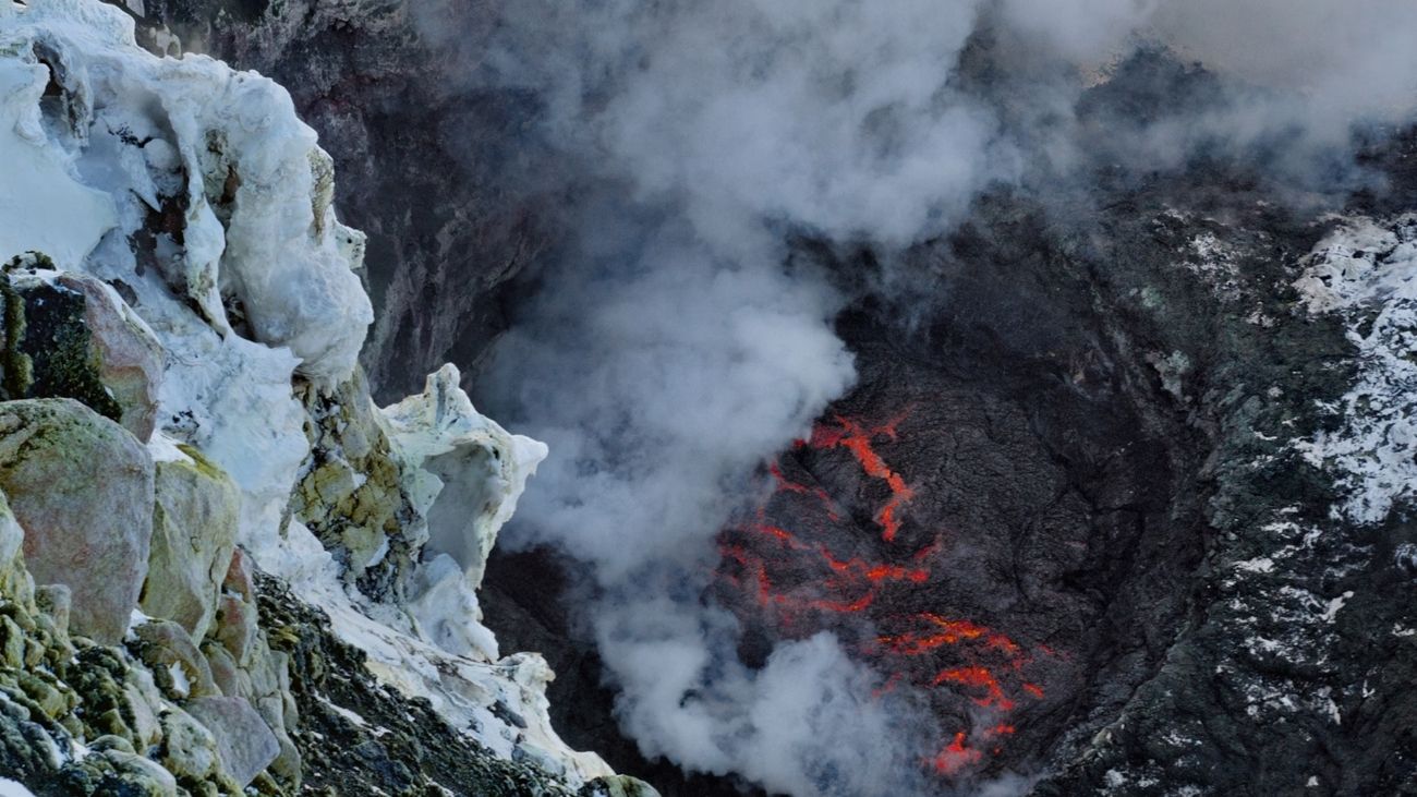 Volcán en la Antártida arroja 80 gramos de oro al día