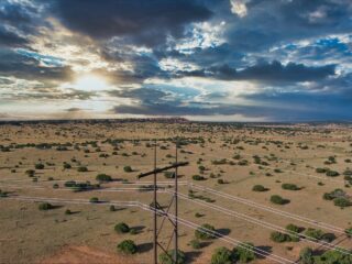 Hitachi Energy respalda operación del mayor proyecto de energía eólica conectado a HVDC en Estados Unidos