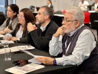 ABB en Chile presenta solución ABB eMine™ Trolley System en seminario de Aprimin