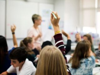 Bono Logro Escolar: Requisitos, resultados y montos del 2024 para estudiantes chilenos.