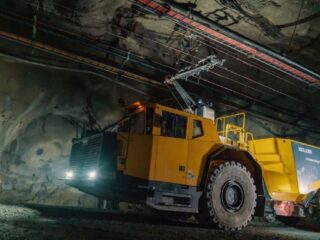 La industria de vehículos mineros eléctricos en Chile alcanzará los 23 mil millones de dólares en 2044
