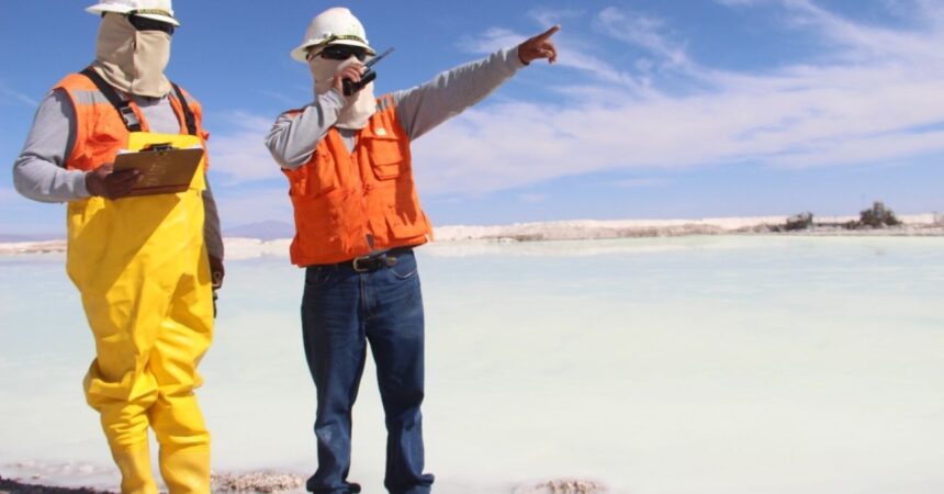 Tianqi Lithium amenaza con acciones legales a SQM y Codelco por acuerdo en Salar de Atacama