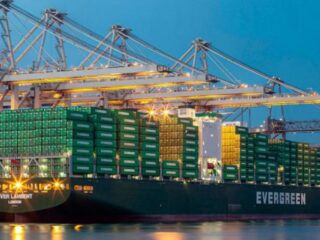 Entrega récord de capacidad de portacontenedores alcanza nuevos máximos