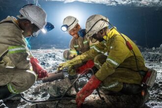 La industria minera de platino sufre pérdidas de ingresos y empleo en Sudáfrica