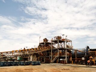 FMR Pty Ltd anunció inicio de procesamiento de minerales en Australia Occidental