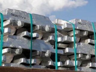 Los precios del aluminio disminuirán un 6% debido a abundante oferta