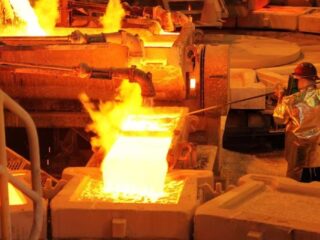 "Proyecciones optimistas: Precio del cobre alcanzaría los US$4,3 en 2024"