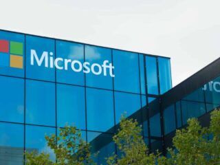 Microsoft firma acuerdo global pionero para expandir energías renovables en Chile