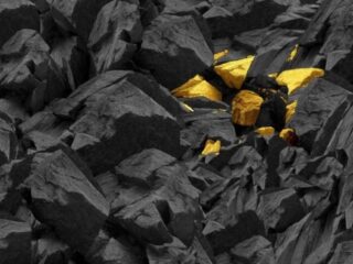 Aura Minerals adquiere proyectos Pé Quente y Pezão para exploración de oro en Brasil