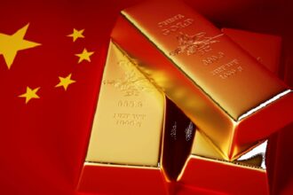 Importaciones de oro en China disminuyen debido a precios récord