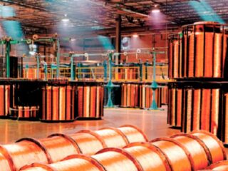 El cobre alcanza un récord histórico y se acerca a los US$ 5 por libra