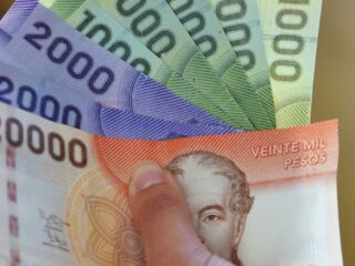 Aumento del sueldo mínimo y sus beneficios económicos en Chile