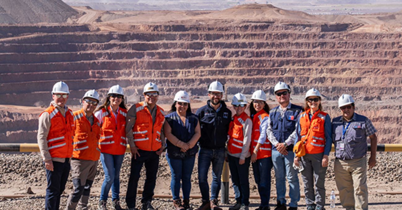 "Minera Sierra Gorda SCM recibe certificado por implementar jornada de 40 horas"