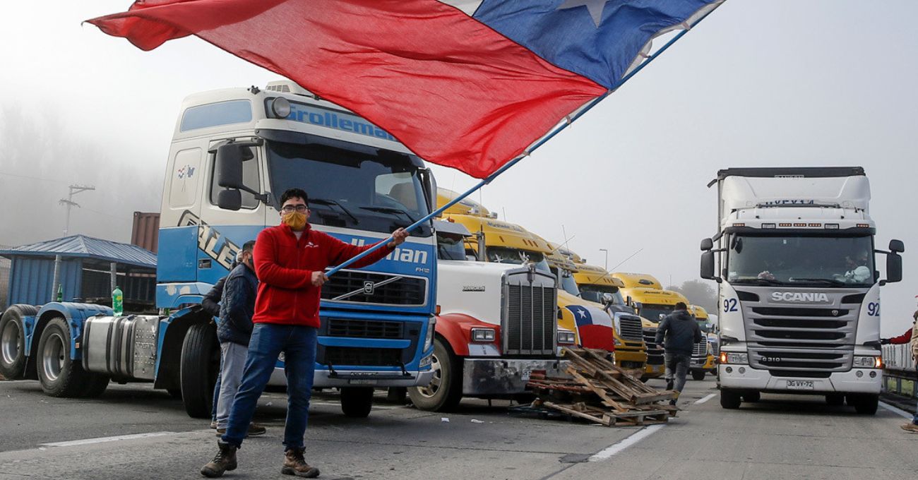 Protestas por seguridad en Chile: Conductores de camiones exigen medidas contundentes.