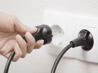 Gobierno implementa subsidio de hasta 30% en cuentas de luz para vulnerables