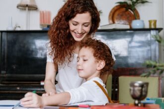 Bono de $165 mil pesos por hijo a madres que cumplan con estos requisitos