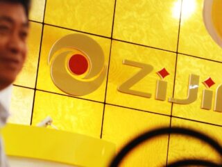 Zijin Mining busca expandir su producción de cobre ante repunte de precios