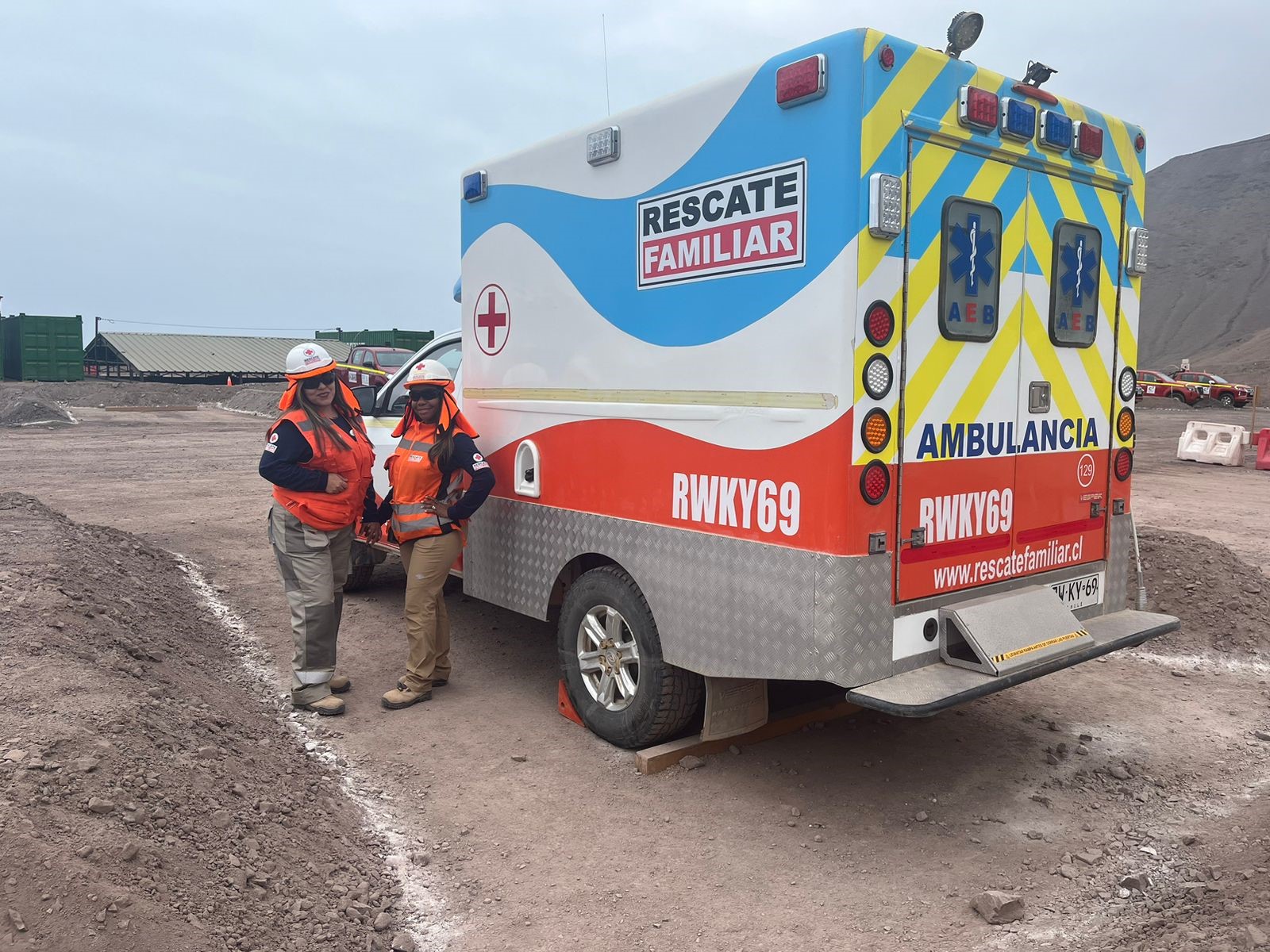 Compromiso de Rescate Familiar con la Paridad de Género y la Contratación de Mujeres Compromiso de Rescate Familiar con la Paridad de Género y la Contratación de Mujeres