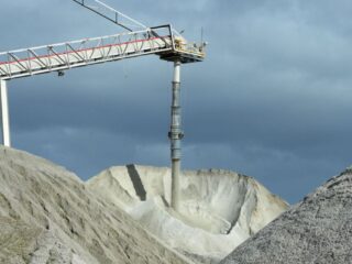 Bravura Holdings Ltd. iniciará producción de litio en Zimbabue el próximo año