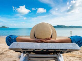 Descubre cómo pedir un día "sándwich" y disfrutar de un descanso legalmente