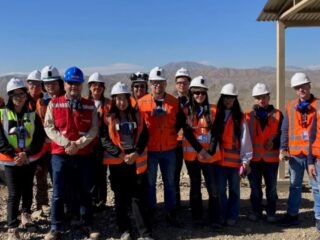 Estudiantes de ingeniería en minas de la Universidad Central visitan Minera Candelaria