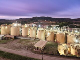 La venta de acciones de Calibre Mining: estrategia de crecimiento y adaptación