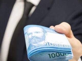 El sueldo mínimo en Chile aumentará a $500.000 a partir de julio