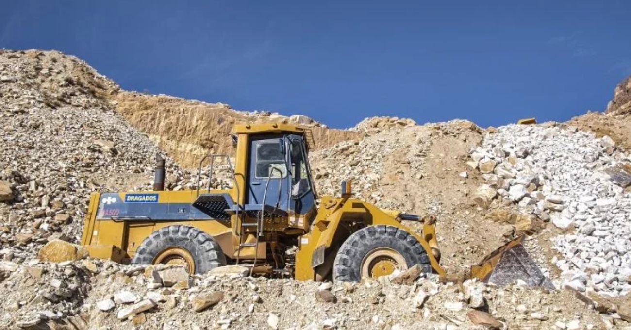 Sumitomo y Bullrush: Alianza estratégica para impulsar producción de minerales preciosos